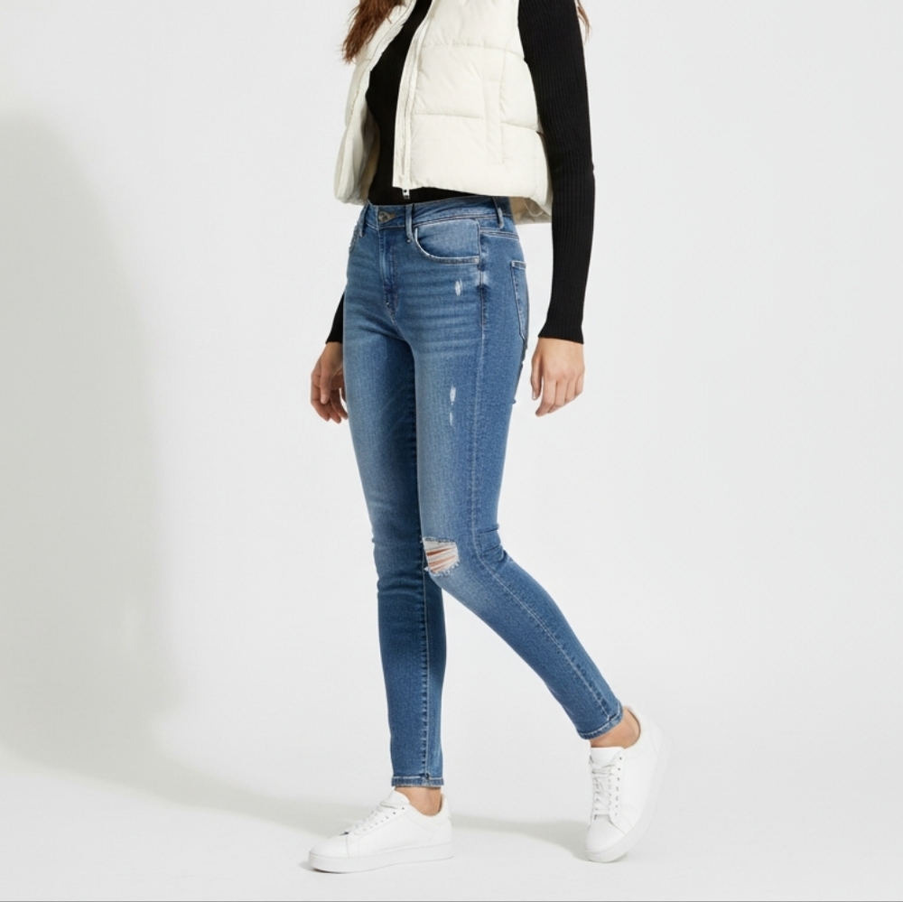 A&F Simone High Rise Distressed Skinny Jeans Sz 2